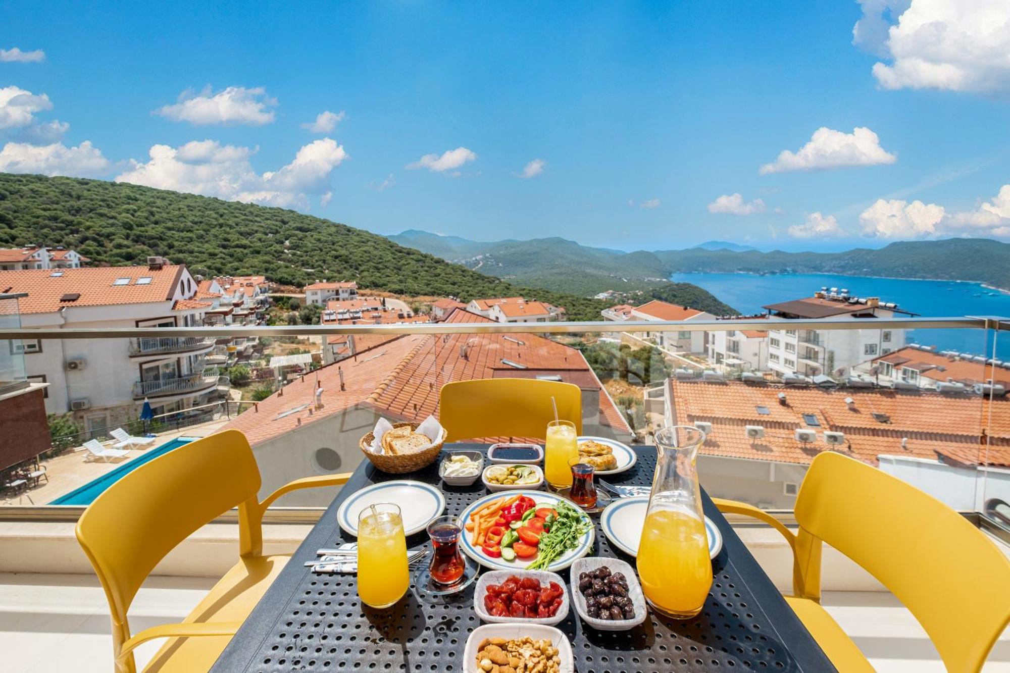 Blue View Suites Kas Bagian luar foto