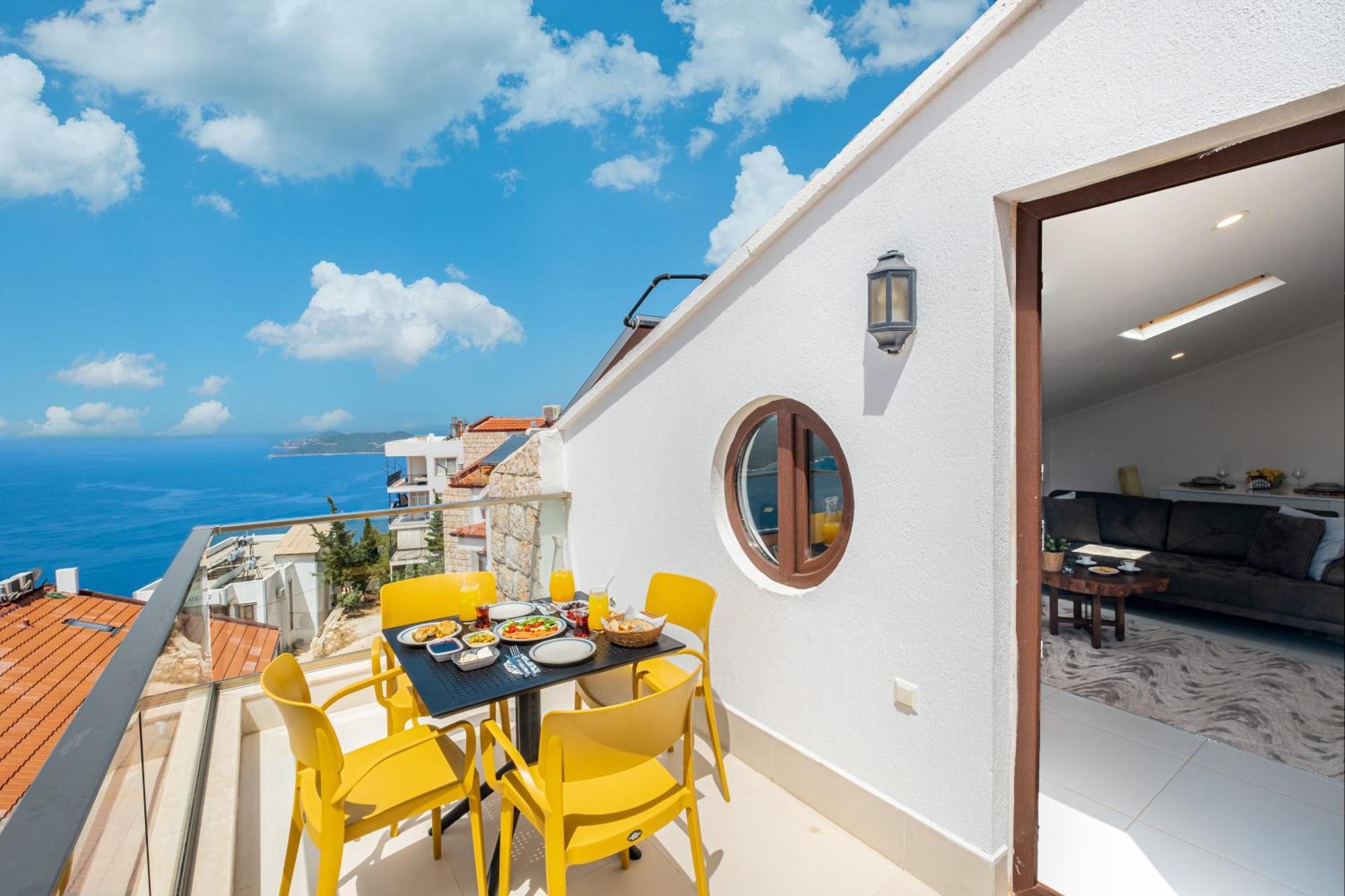 Blue View Suites Kas Bagian luar foto