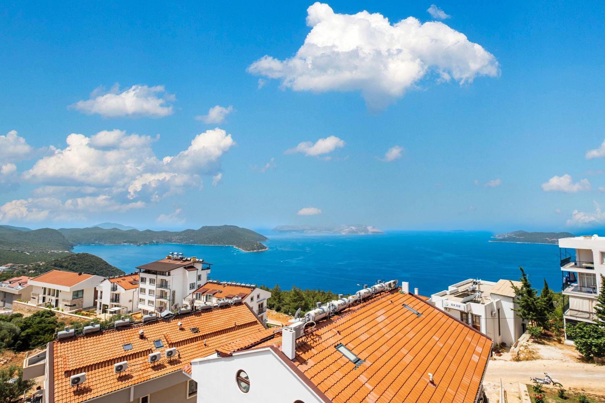 Blue View Suites Kas Bagian luar foto