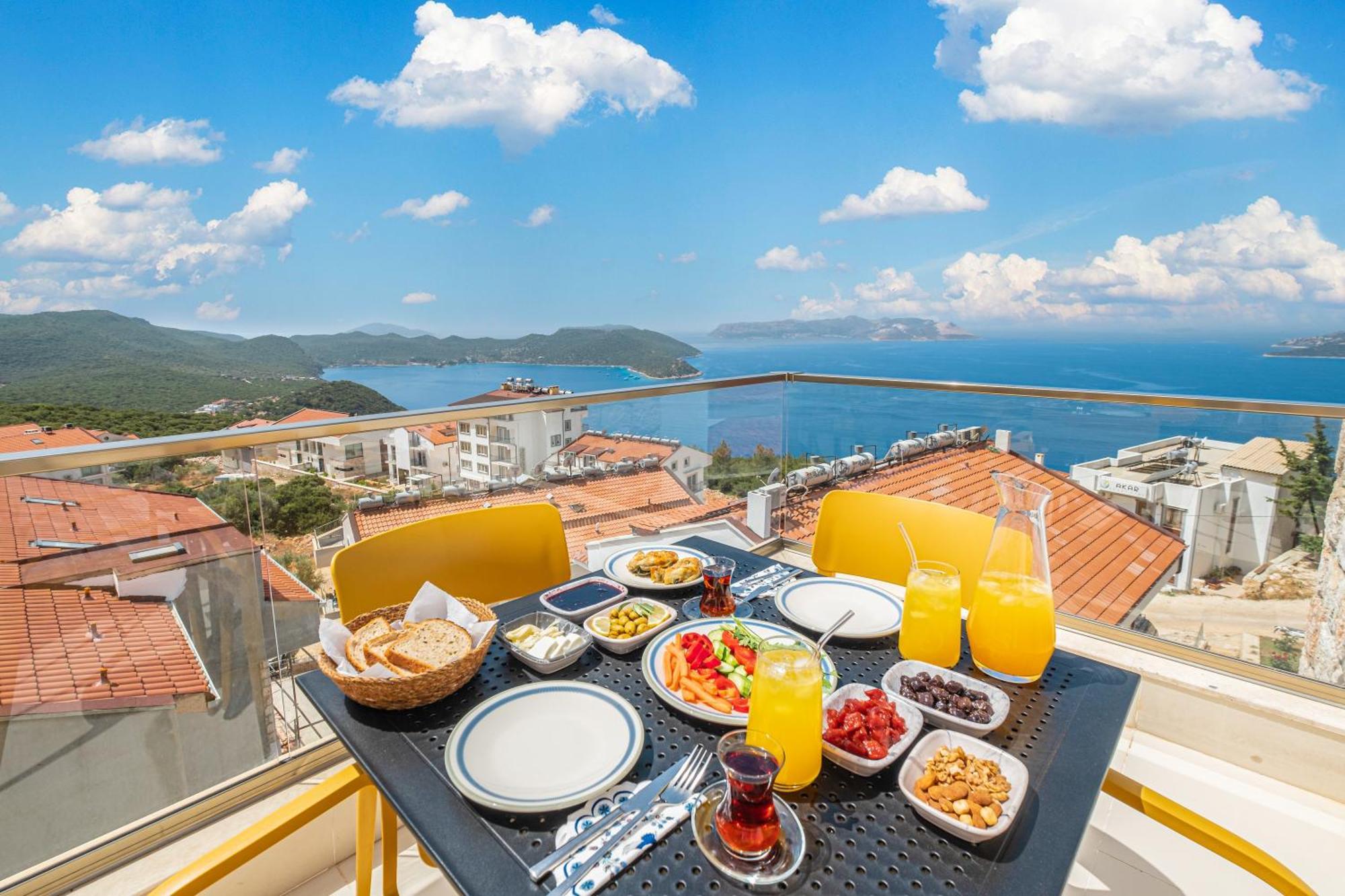 Blue View Suites Kas Bagian luar foto