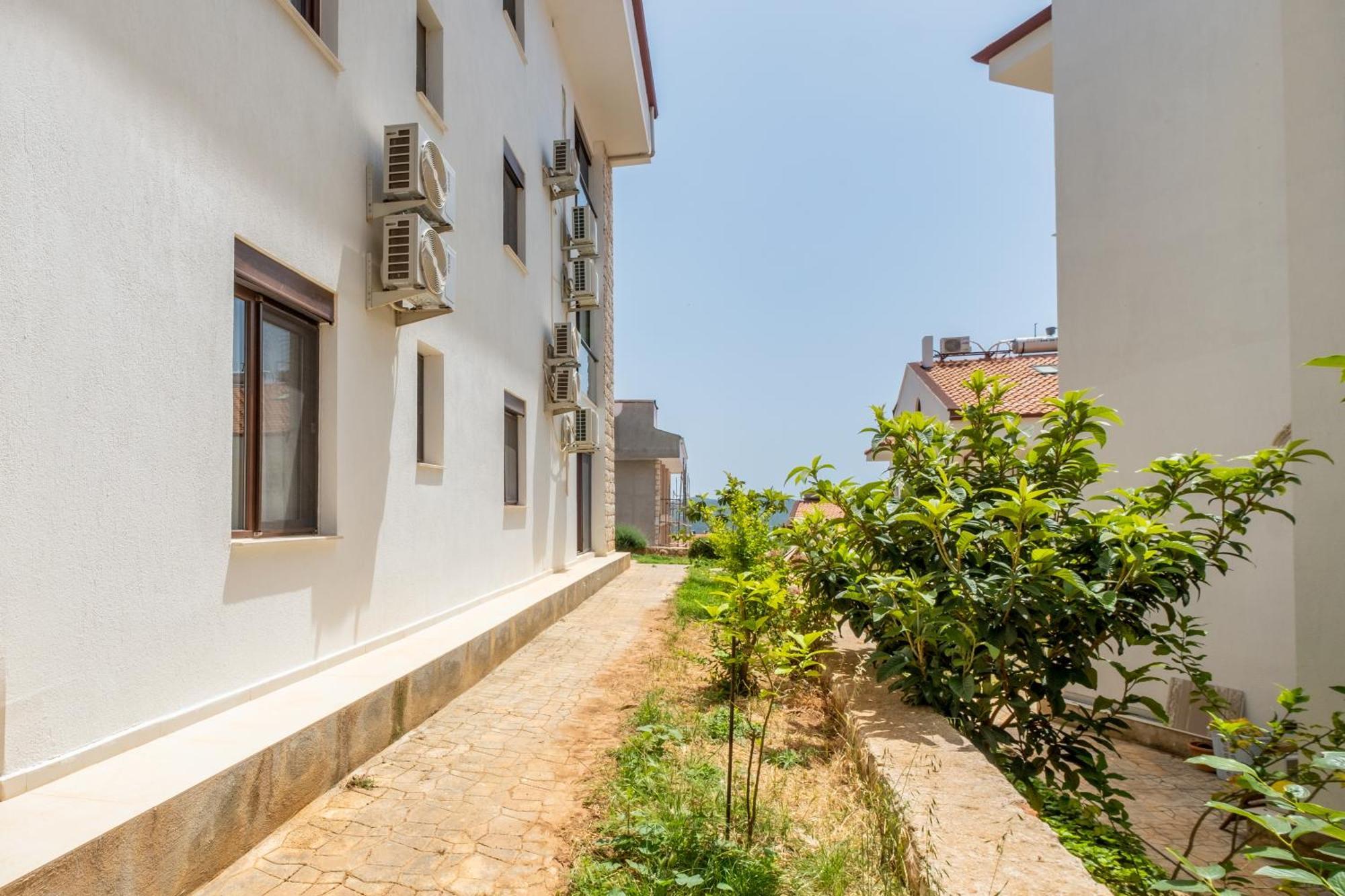 Blue View Suites Kas Bagian luar foto