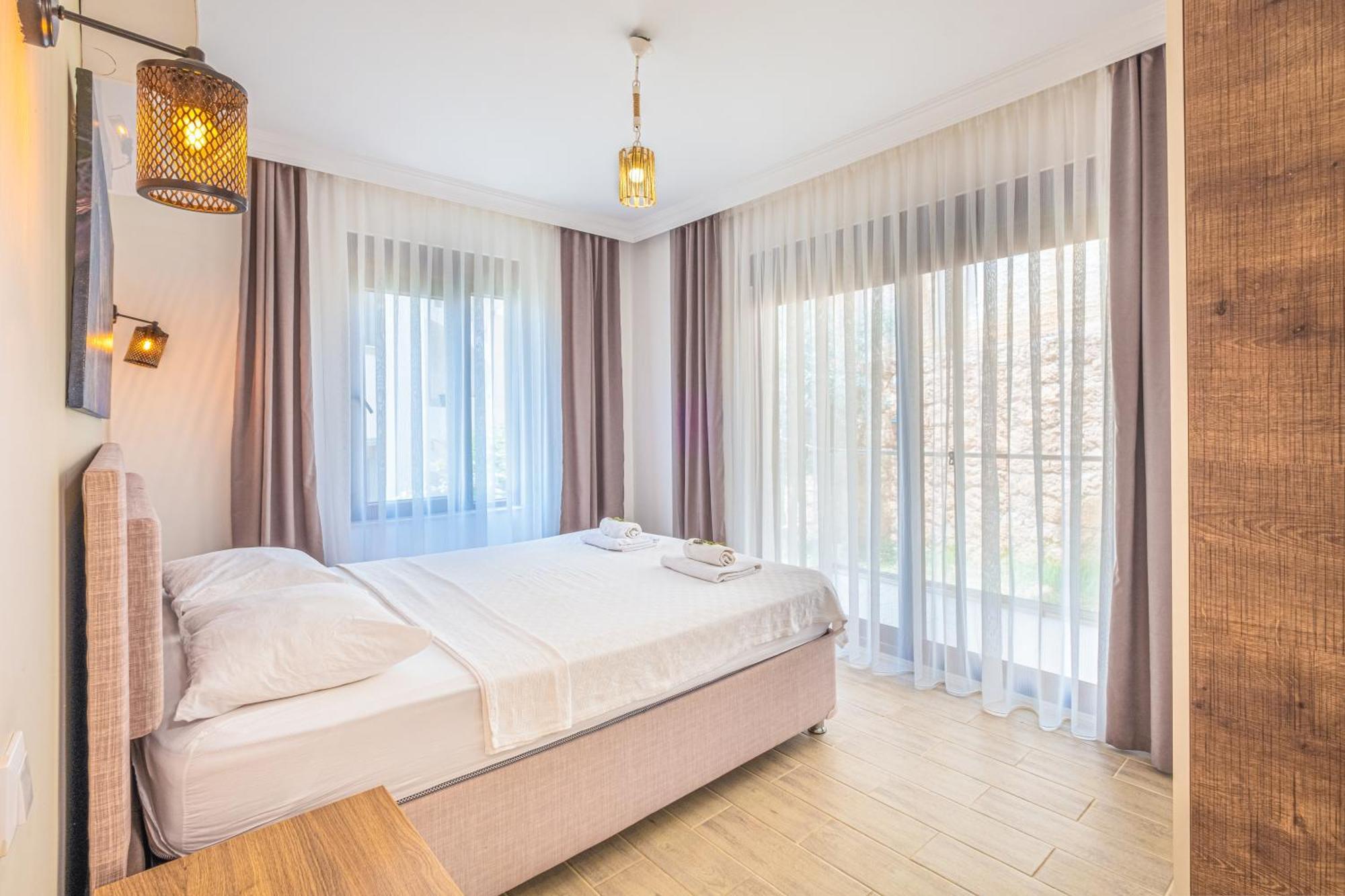 Blue View Suites Kas Bagian luar foto
